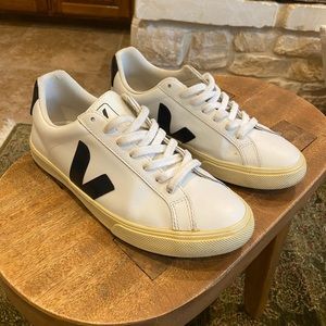 Veja Esplar Leather